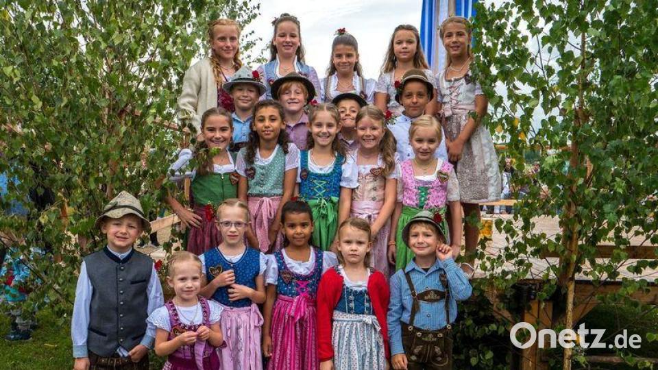 Der Köferinger Kirwa-Nachwuchs. Bild: Jürgen Pörner/exb