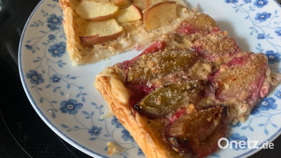 Kuchen mit Äpfeln oder Zwetschgen: schnell fertig und lecker. Bild: Margot Gerlitz