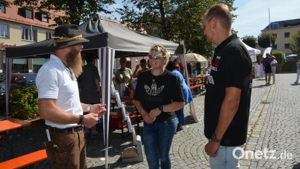Leben ohne Sucht ist möglich. Betroffene sprachen mit den Besuchern. Bild: dob