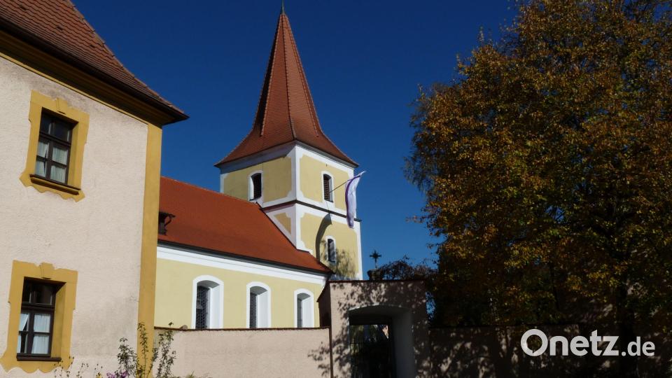 Beim Tag des offenen Denkmals 2024 öffnet die Dionysiuskirche in Weiden ihre Pforten. Um 14.30 und 15.30 gibt es jeweils eine Kirchenführung. Bild: Evangelisch-Lutherisches Pfarramt Neukirchen-Mantel