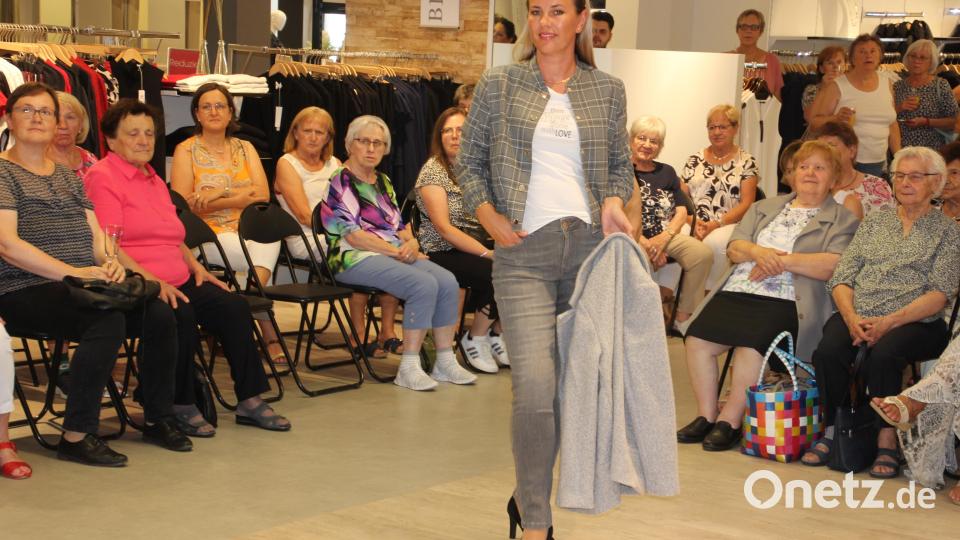 Die hüftigen Hosen sind passe, endlich wieder normale Jeans. Bild: kro