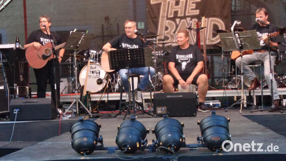 Die &quot;Hutze Combo&quot; eröffnet die Rockserenade. Bild: amö