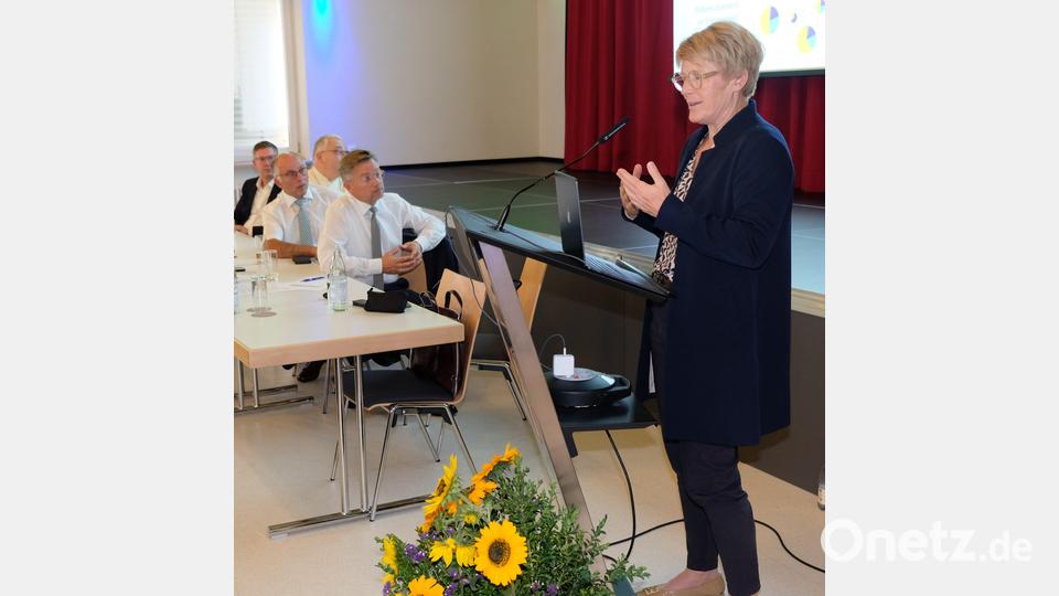 Beim traditionellen Speinsharttag lauschte auch die Vorstandschaft des Fördervereins der Expertise von Prof. Dr. Veronika Grimm, bekannt als &quot;Wirtschaftsweise&quot; Bild: do