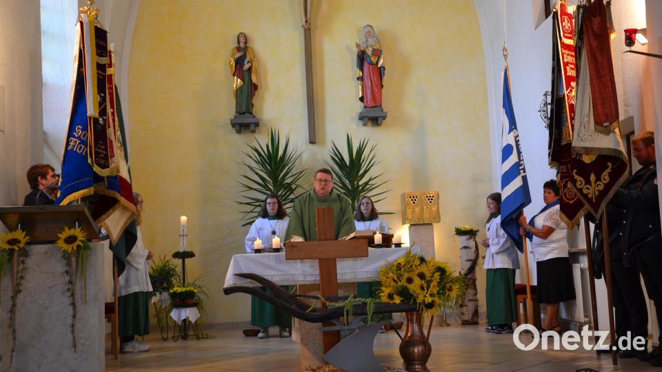 Den Festgottesdienst zum 40jährigen Jubiläum der KLJB Tröbes hielt Geistlicher Beirat und Pfarrer Udo Klösel in der Filialkirche St. Johannes in Tröbes. Bild: gi