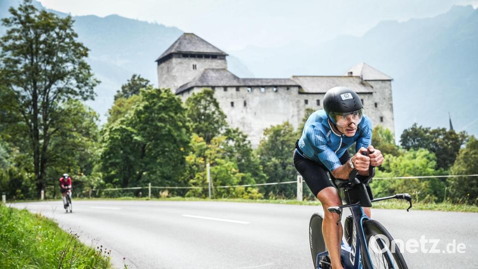Laface-Sportler beim Ironman Zell am See 2024. Walter Arnold auf dem Rad. Bild: Sportfotograf2024