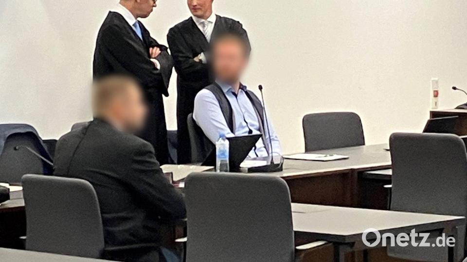 Im Prozess um den angeblichen Betrug mit Corona-Schutzmusken müssen sich zwei Männer am Landgericht Nürnberg-Fürth verantworten. Bild: Michael Donhauser/dpa