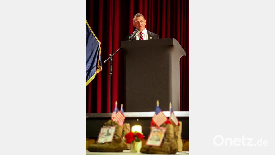 Gastredner bei der Gedenkfeier ist Michael A. Grinston, der 16. Sergeant Major der US Army. Bild: US-Army Ella Händel