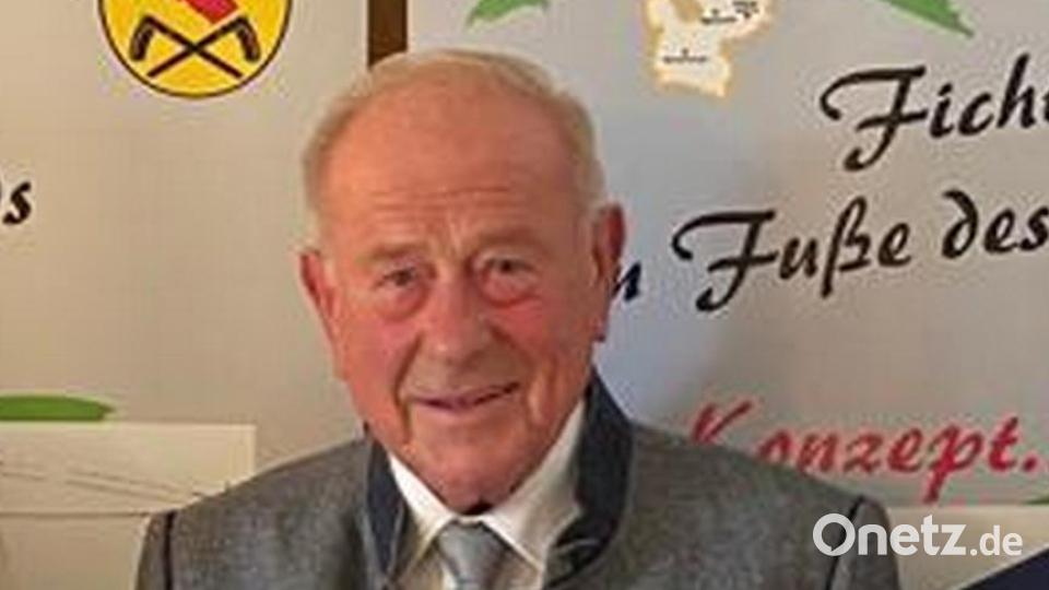 Altbürgermeister Günther König ist im Alter von 81 Jahren verstorben. Archivbild: Gemeinde Neusorg/exb