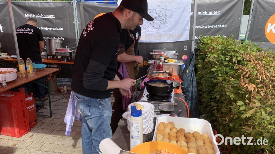 Groß war der Andrang beim vierten Knödelfest der Schützengesellschaft Meerbodenreuth Bild: adj