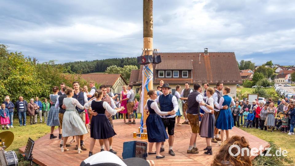 Gespannt verfolgten die vielen Zuschaue das Geschehen Bild: Lukas Schmalzl