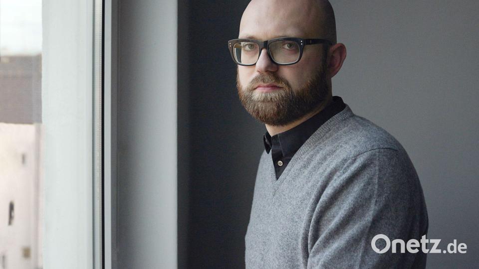 Markus Ostermair kommt am Donnerstag, 26. September, in den Bühnenraum des Stadttheaters. Bild: Fabian Frinzel