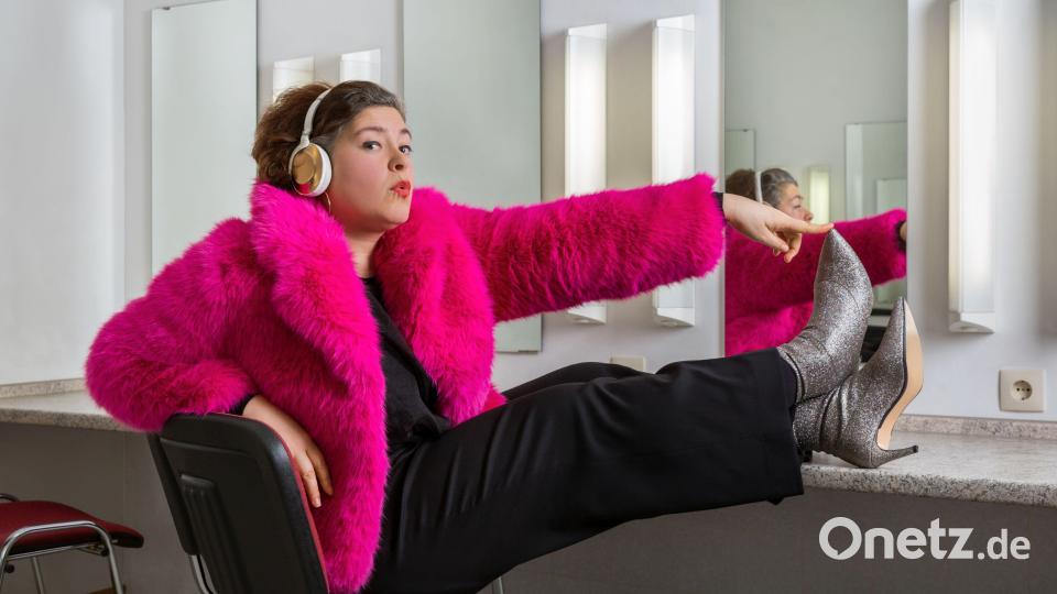 Nora Gomringer wird bei Tinte & Terz wieder zur Gastgeberin. Bild: Petra Kellner