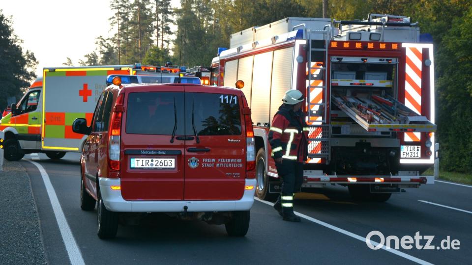 Mit vor Ort die Feuerwehr Mitterteich. Bild: jr
