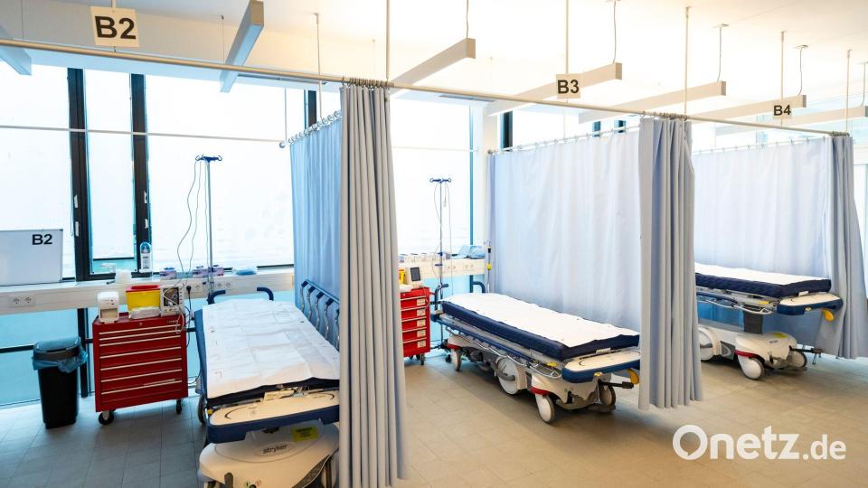 Mehrere Patienten können hier zeitgleich behandelt werden. Bild: Lennart Preiss/dpa