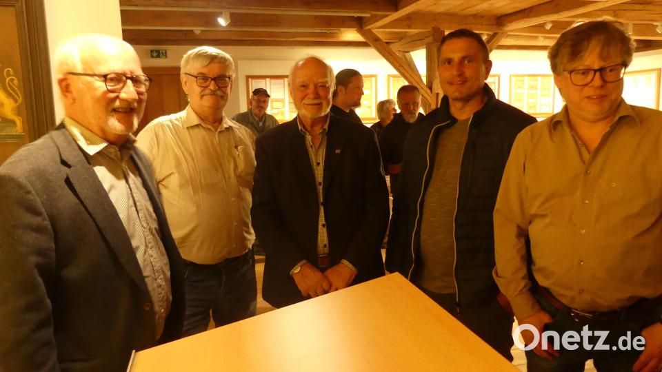 V. li. Karlheinz Keck, Hermann Dietl, Hans Dietmayr, Marcus Gradl, Michael König Bild: rn