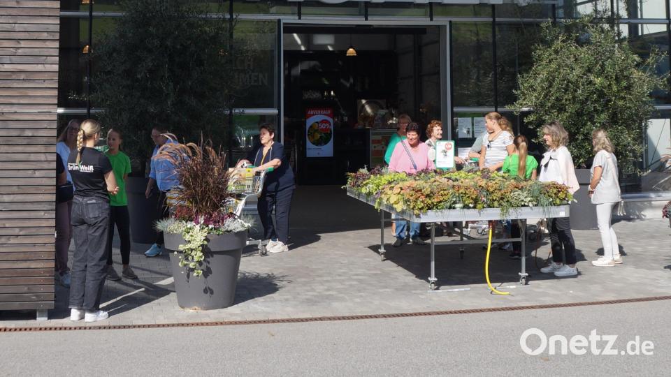 Die Fachgeschäfte hatten Angebote für die Kunden vorbereitet. Bild: wel