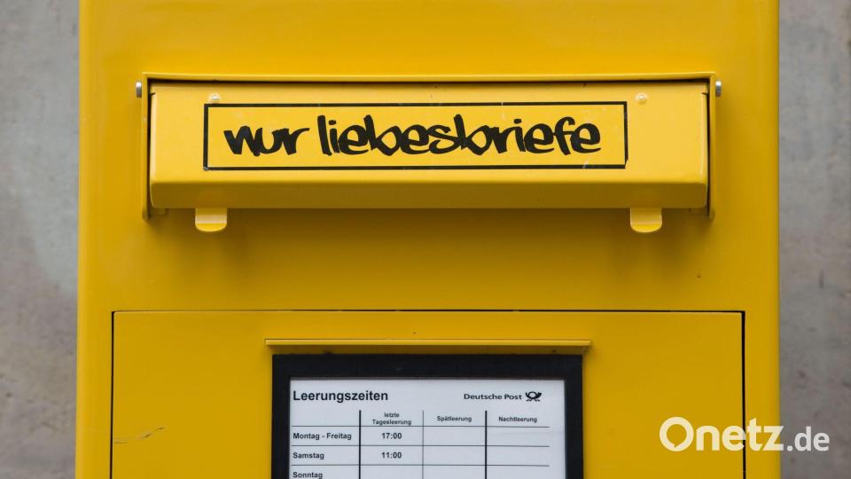 Auch für Verfasser von Liebesbriefen wird der Briefversand vermutlich teurer. Bild: Sebastian Kahnert/dpa-Zentralbild/dpa