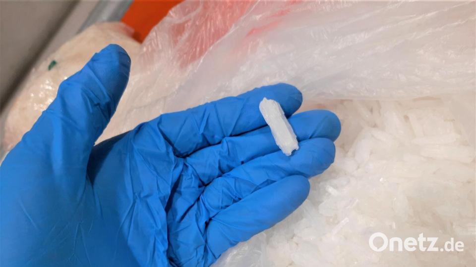 Ein 35-Jähriger versteckte die Drogen im Auspuff seines Pkw. Bild: Zollfahndungsamt München