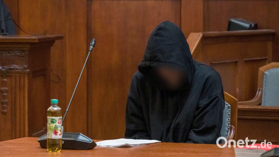 Wegen Mordverdachts steht ein junger Mann in Bayreuth vor Gericht. Bild: Daniel Vogl/dpa