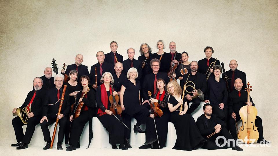 Die Akademie für Alte Musik Berlin widmet sich im Stadttheater Amberg der Musikerfreundschaft zwischen Telemann und Bach. Bild: Uwe Arens/exb