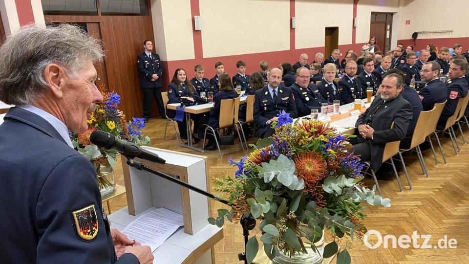 Johann Gietl blickte als &quot;Pionier&quot; der ersten Stunde auf die Anfänge der Jugendfeuerwehr Nabburg zurück - mit Anekdoten und in Erinnerung an seine damaligen Mitstreiter. Bild: aub