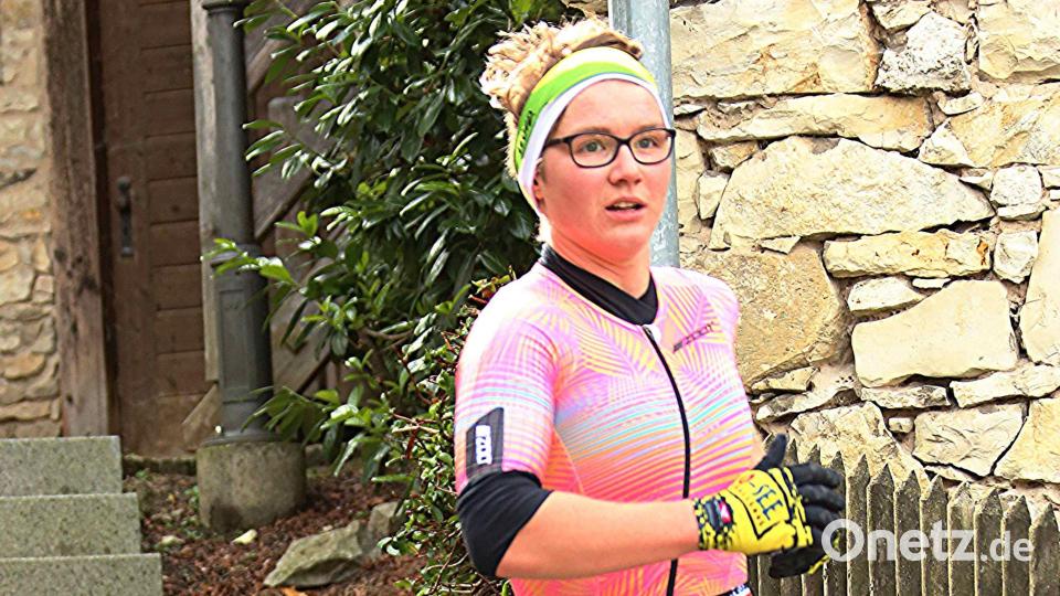 Eva Dengler vom RSC Neukirchen ist deutsche Meisterin der Altersklasse W25 iM Crossduathlon. Bild: Pretzl