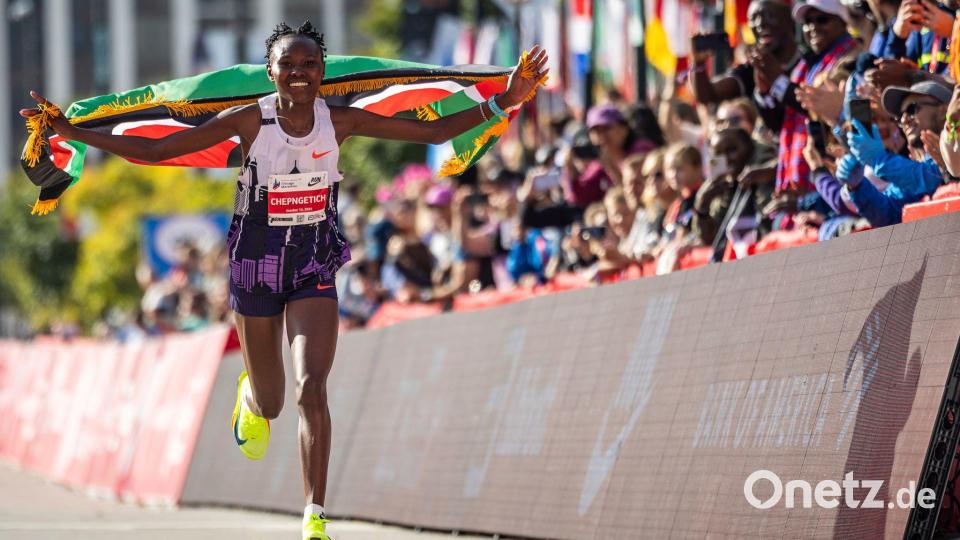 Siegerin Ruth Chepngetich. Bild: Tess Crowley/Chicago Tribune/AP/dpa