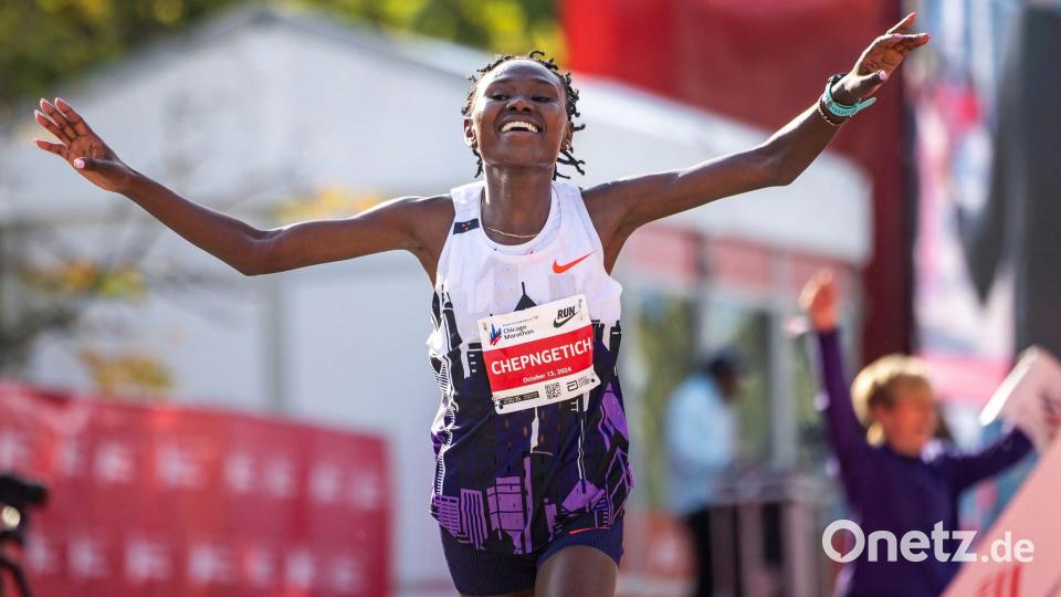 Siegerin Ruth Chepngetich. Bild: Tess Crowley/Chicago Tribune/AP/dpa