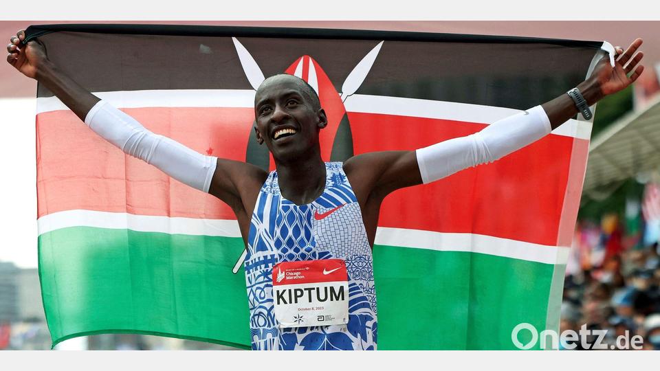 Kelvin Kiptum gewann vor einem Jahr in Weltrekordzeit. Er starb im Februar. Bild: Eileen T. Meslar/Chicago Tribune via AP/dpa