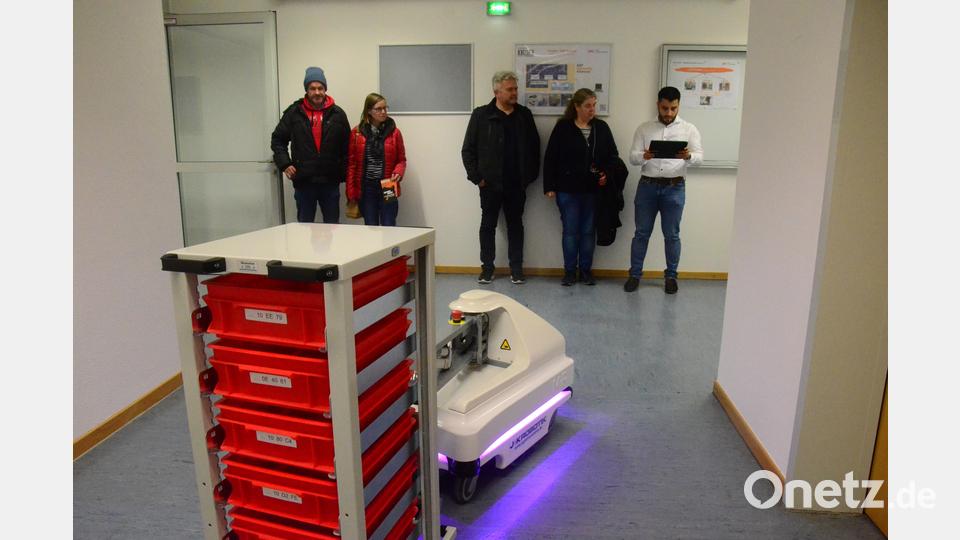 Ein vollautomatischer Bürotransporter. Bild: Kunz