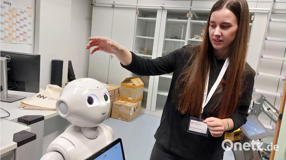 Roboter, der in der Altenbetreuung eingesetzt werden soll. Bild: Kunz