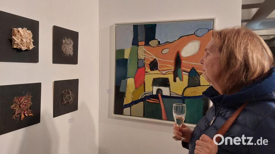 Die Vielfalt der OKV-Herbstausstellung stößt auf großes Interesse. Bild: Kunz