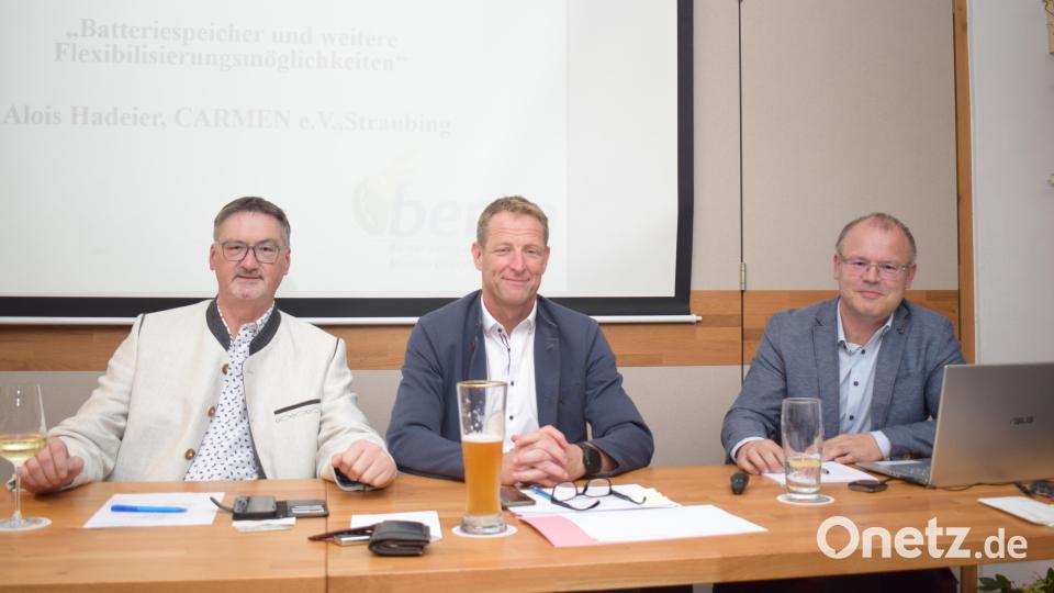 In der Generalversammlung der Bemo werden die Vorstände Hans Prechtl (links), Christian Meyer (Mitte) und Herbert Werner in Ihren Ämtern bestätigt. Bild: bnr