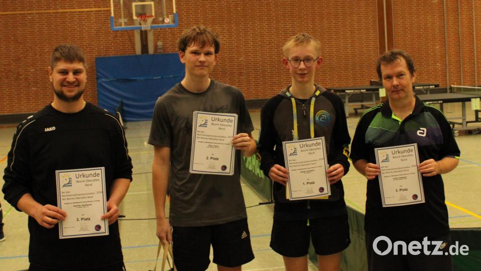 Die Besten in der Klasse Herren C: (von links) 3. Steffen Burghardt (TV Röslau), 2. Elias Dietle (DJK Weiden), 1. Samuel Grünwald (SV Hahnbach) und 3. Achim Neubauer (SV Altenstadt). Bild: Gerd Stopfer