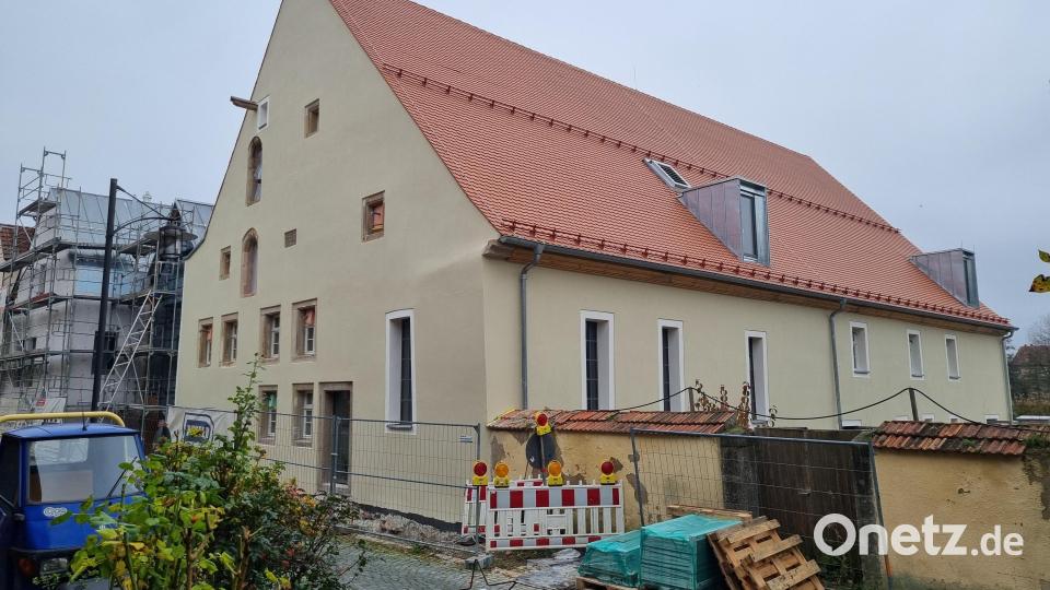 Grund sind die Bauarbeiten am ehemaligen Lenzbräu-Gebäude, dem künftigen Familien- und Bürgerhaus der Stadt. Bild: kaz