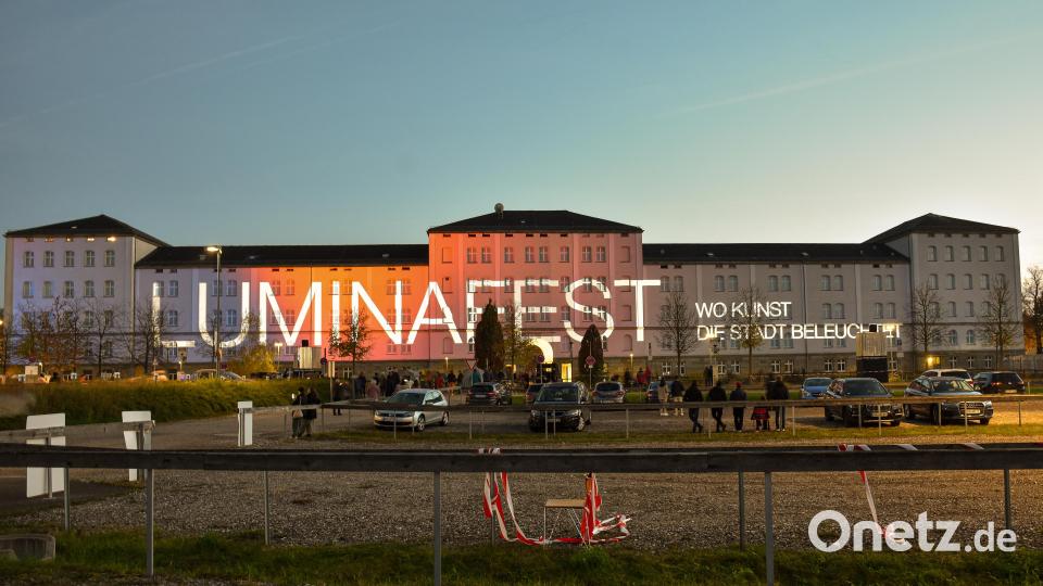 LuminaFest 2024 – das erste Lichtkunstfestival an beiden Standorten der OTH Amberg-Weiden. Bild: Stephan Huber