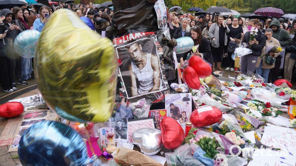 Viele Fans bekundeten nach dem Tod des 31-jährigen Sängers ihre Trauer. (Archivbild) Bild: Jonathan Brady/PA Wire/dpa