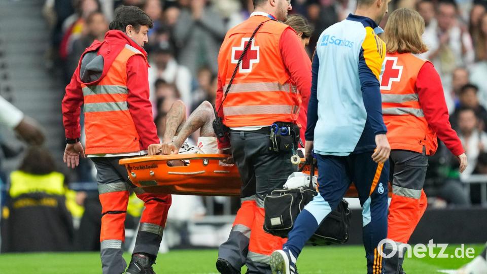 Reals Eder Militao hat sich offenbar schwerer verletzt. Bild: Jose Breton/AP