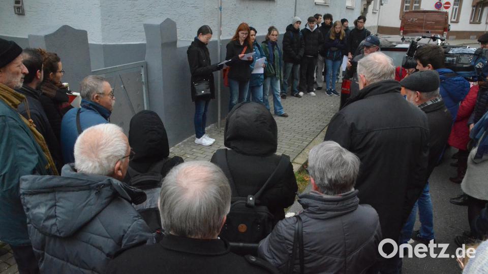 In der Johannisstraße 17 wurde ein Stolperstein für Ernestine Kohner verlegt. Bild: Kunz