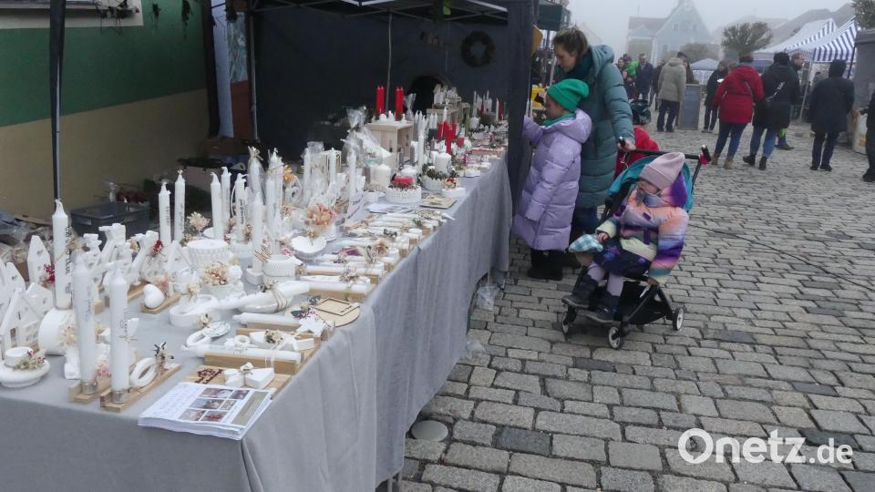 Reichhaltiges Angebot für die Adventszeit. Bild: rn