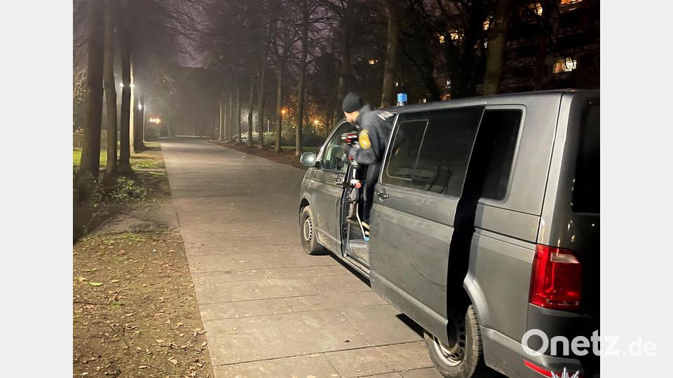 Bayernweit gibt es Durchsuchungen. Bild: -/Bayerisches Landeskriminalamt/dpa