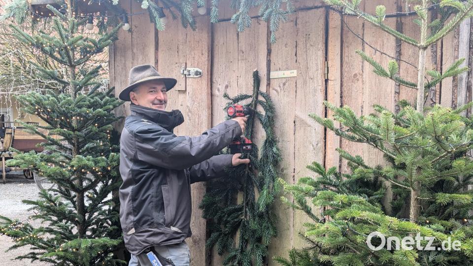 Die Vorbereitungen für den Weihnachtsmarkt auf Schloss Guteneck laufen. Bald geht es los. Bild: wrl