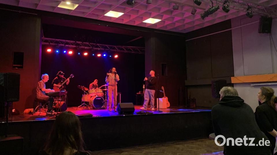 Übungen zur Kommunikation mit der Band und zur Koordination mit der Bühnentechnik. Bild: dus