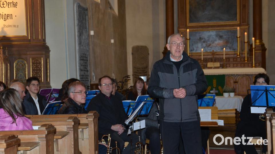 Pfarrer Hans-Peter Pauckstadt-Künkler informierte über das im nächsten Jahr geplante Projekt &quot;SimulToneum&quot;, zum zehnjährigen Gründungsjubiläum des Simultankirchenradwegs. Bild: dob