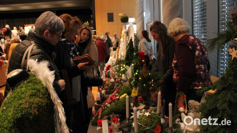 Ein Besuchermagnet war einmal mehr der Hobbykünstlermarkt in und um die Neustädter Stadthalle. Das Angebot war üppig, breit gefächert und qualitativ hochwertig. Bild: prh