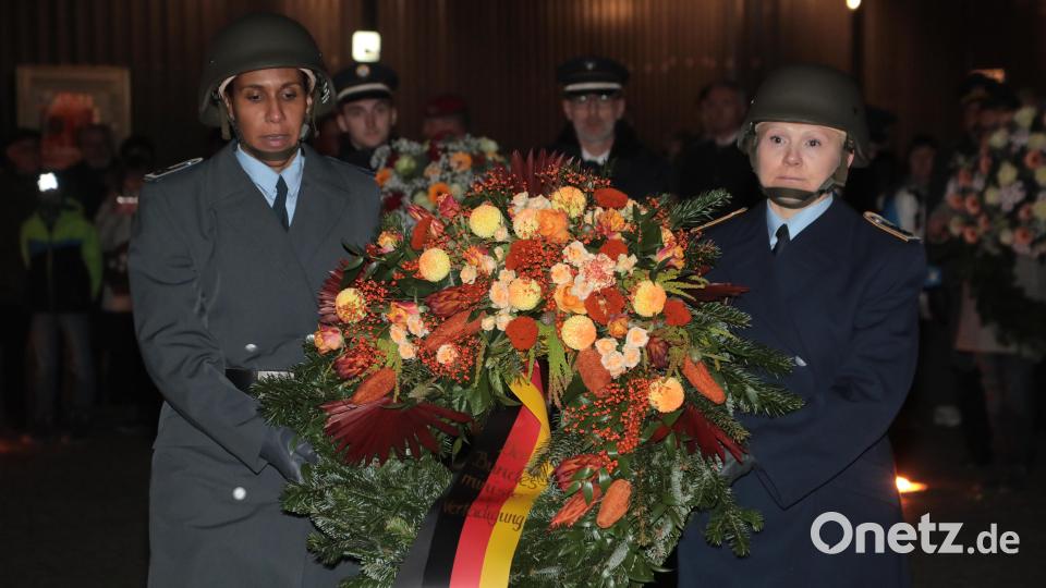 Eindrücke von der Vorabendfeier des Volkstrauertages in Amberg. Bild: Wolfgang Steinbacher