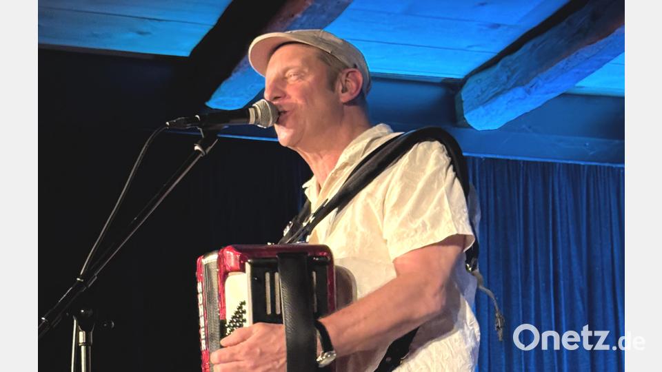 Besonders beeindruckt Ludwig Seuss mit seinen virtuos auf dem Akkordeo gespielten Zydeco-Interpretationen. Bild: mgo