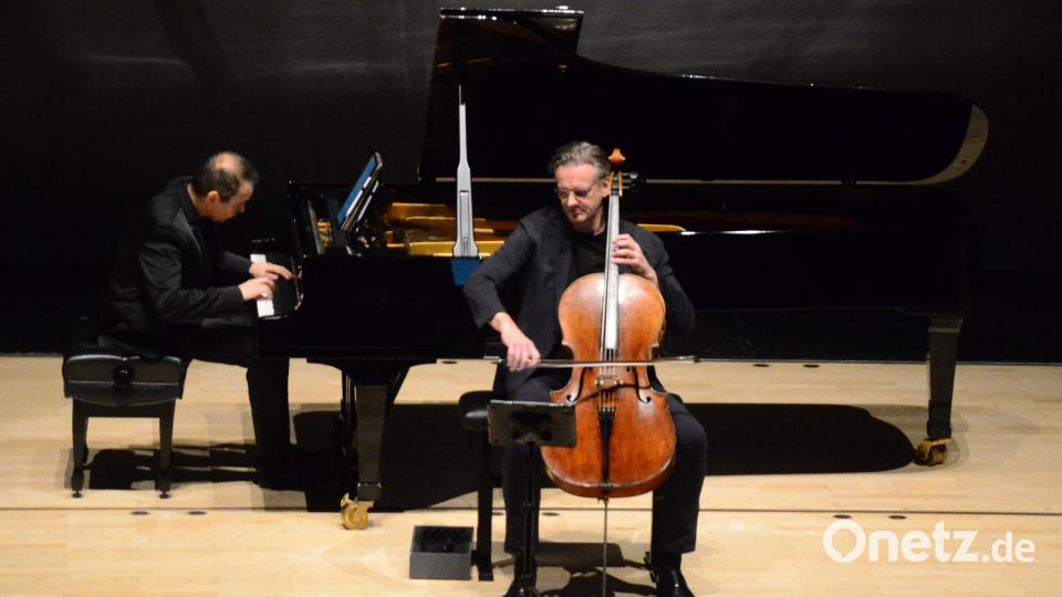 Jens Peter Maintz (Violoncello) und Eldar Nebolsin (Klavier) stimmen sich auf Beethoven ein. Bild: Kunz