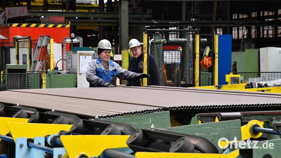 Gegenwärtig sind im Rohrwerk nur wenige Beschäftigte im Einsatz. Nach den Insolvenzen wird noch bis Februar Kurzarbeit "gefahren". Bild: Petra Hartl