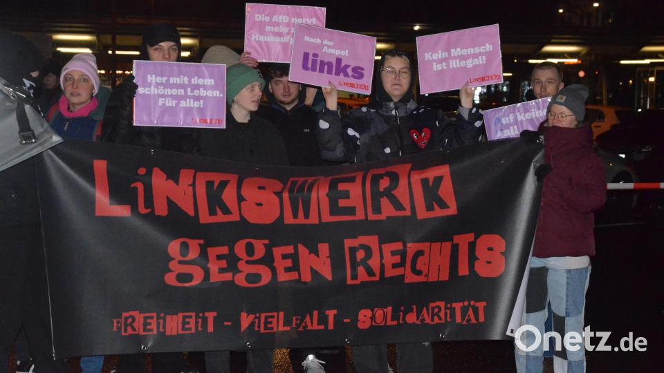 Auch das Linkswerk gegen Rechts demonstrierte. Bild: Kunz